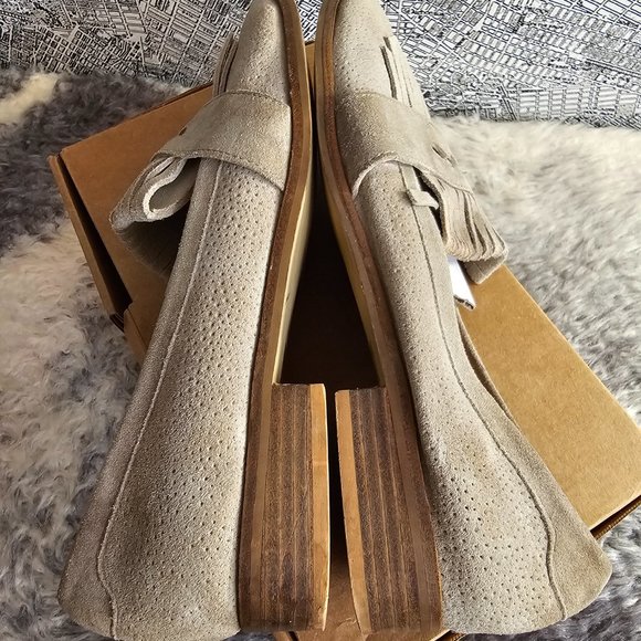 Seychelles- Grey Stray Loafer Suede Kiltie Fringe (Size 8.5) - Picture 5 of 5